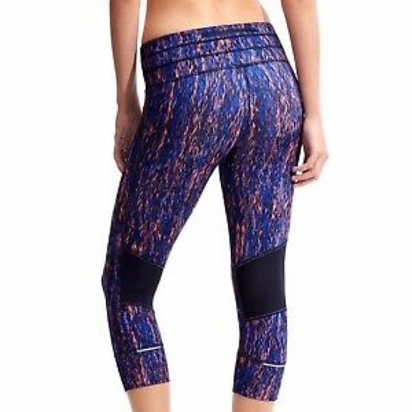 Athleta Pants - Athleta Cropped Leggings